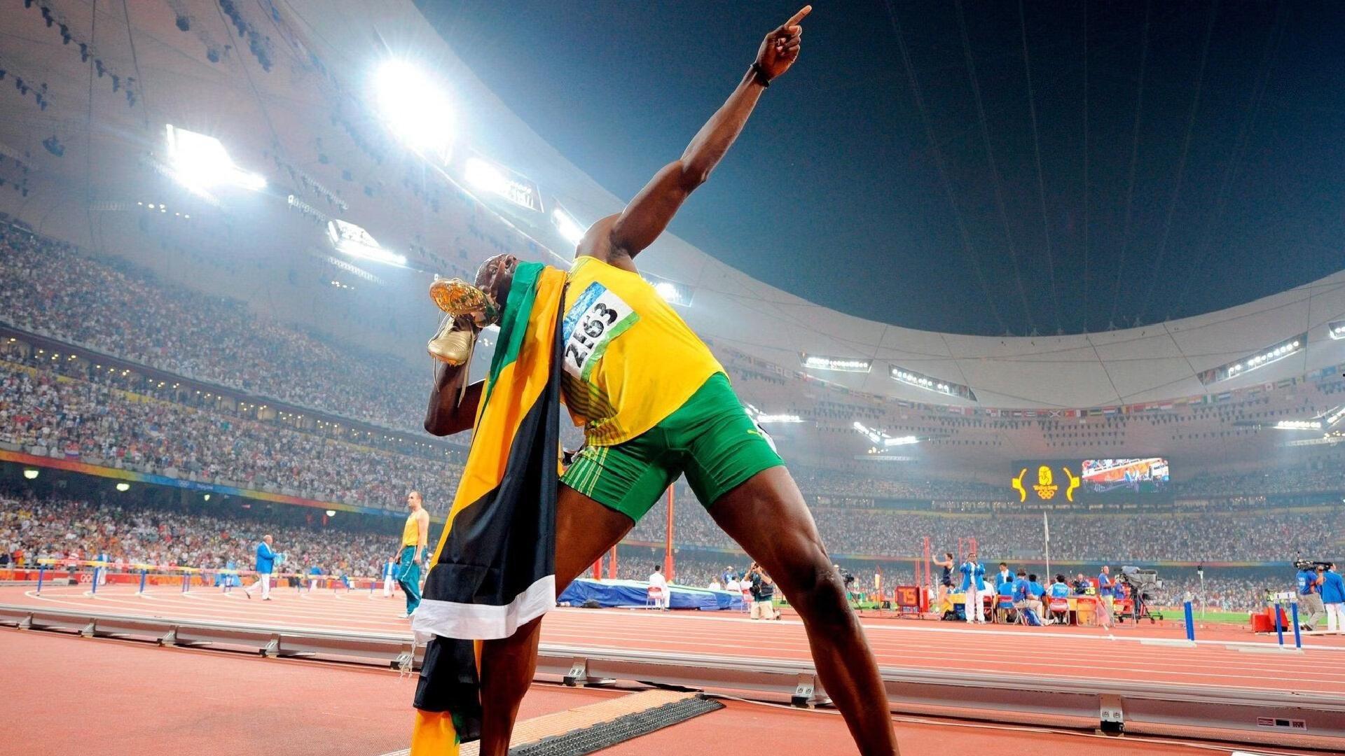 泳坛名将宁泽涛野球场偶遇记,褪去光环,风采依旧