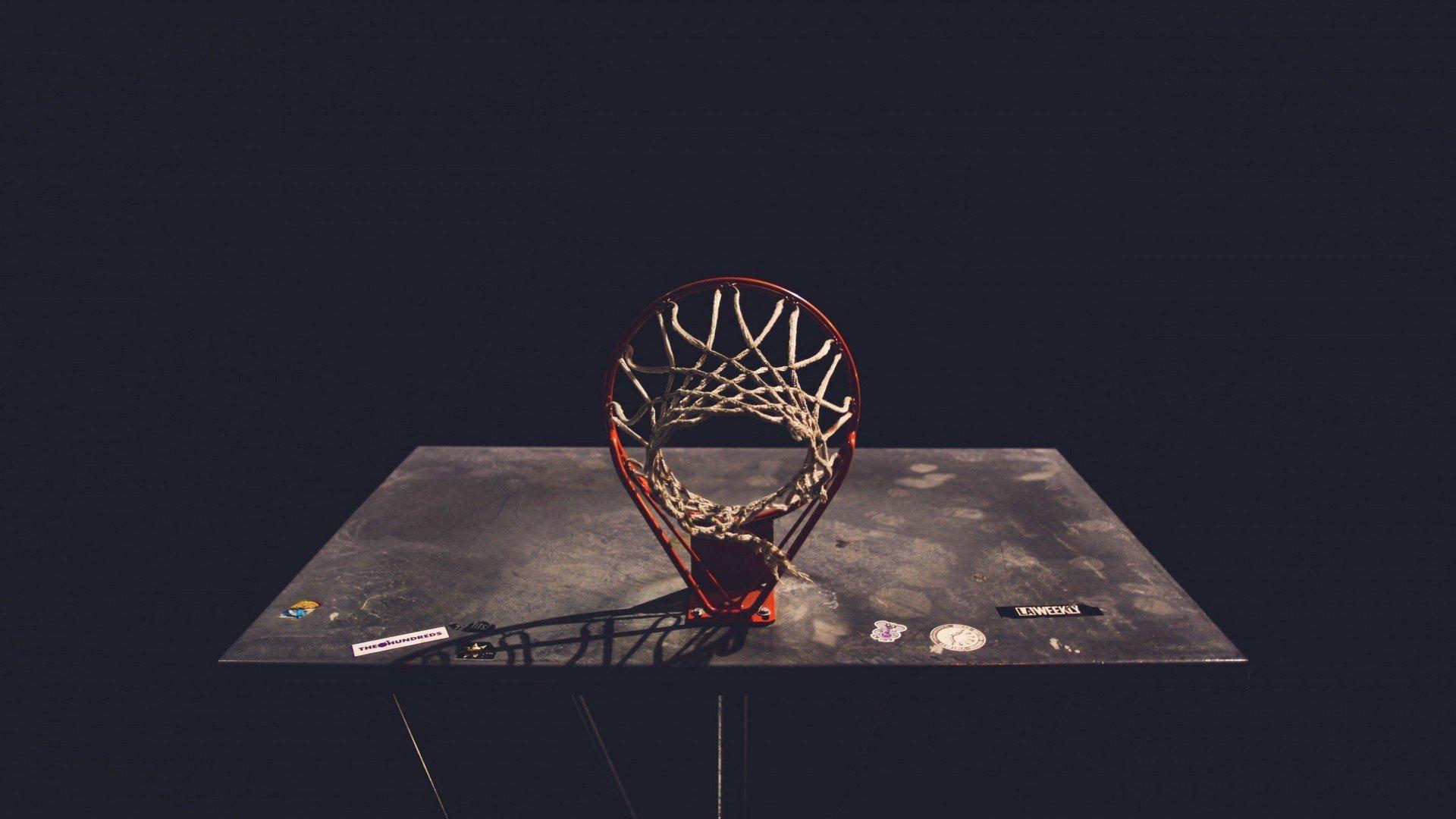 卡拉菲奥里，自带毛巾的全场自由人，如何用洁癖与智慧改写防守艺术